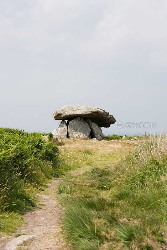 Chûn Quoit门户dolmen在西康沃尔